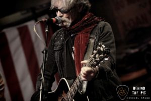 Outlaw Country singer Billy Don Burns at Puckett's in Charlotte North Carolina