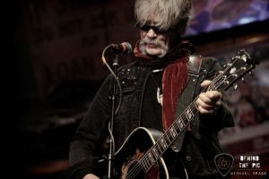 Outlaw Country singer Billy Don Burns at Puckett's in Charlotte North Carolina