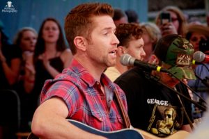 Josh Turner WSSL 100FM Pickin in the Park at Barnet Park in Spartanburg South Carolina