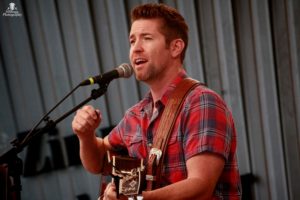 Josh Turner WSSL 100FM Pickin in the Park at Barnet Park in Spartanburg South Carolina