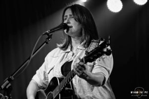 Erin Enderlin performs acoustic set at Powdersville Pub in Piedmont South Carolina
