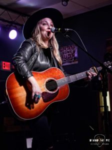 Sunny Sweeney brings Texas Country to Powdersville Pub in Piedmont South Carolina with an acoustic set
