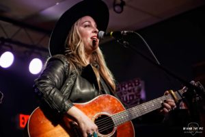 Sunny Sweeney brings Texas Country to Powdersville Pub in Piedmont South Carolina with an acoustic set
