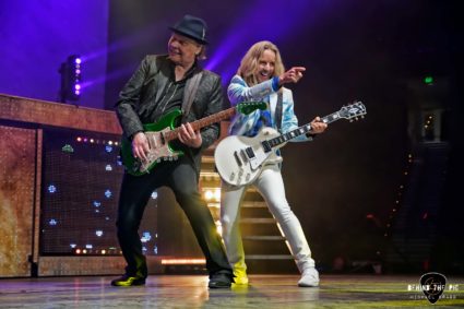 Live and Unzoomed in Greenville, SC with STYX/REO Speedwagon