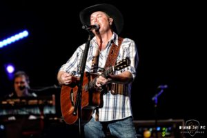 Tracy Lawrence at Spartanburg Memorial Auditorium for the One Night Only Tour