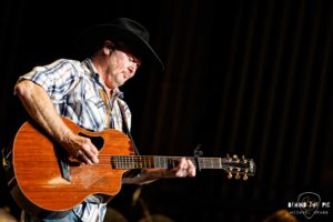 Tracy Lawrence at Spartanburg Memorial Auditorium for the One Night Only Tour