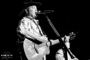 Tracy Lawrence at Spartanburg Memorial Auditorium for the One Night Only Tour