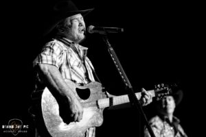 Tracy Lawrence at Spartanburg Memorial Auditorium for the One Night Only Tour