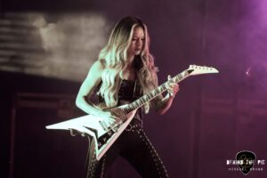 The Smashing Pumpkins bring their "The World is a Vampire" tour to CCNB Amphitheatre in Simpsonville, SC