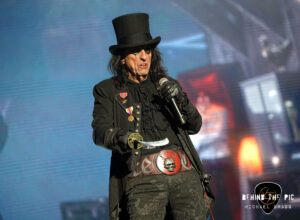 Alice Cooper - Alice's Attic Tour - Spartanburg, SC - Behind The Pic