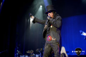 Alice Cooper - Alice's Attic Tour - Spartanburg, SC - Behind The Pic