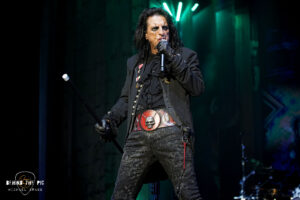 Alice Cooper - Alice's Attic Tour - Spartanburg, SC - Behind The Pic