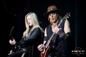 Alice Cooper - Alice's Attic Tour - Spartanburg, SC - Behind The Pic