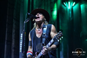 Alice Cooper - Alice's Attic Tour - Spartanburg, SC - Behind The Pic