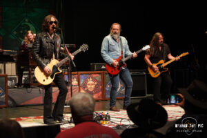 Blackberry Smoke - Rattle, Ramble & Roll Tour - Ovens Auditorium - Charlotte, NC - Behind The Pic - Michael Bragg